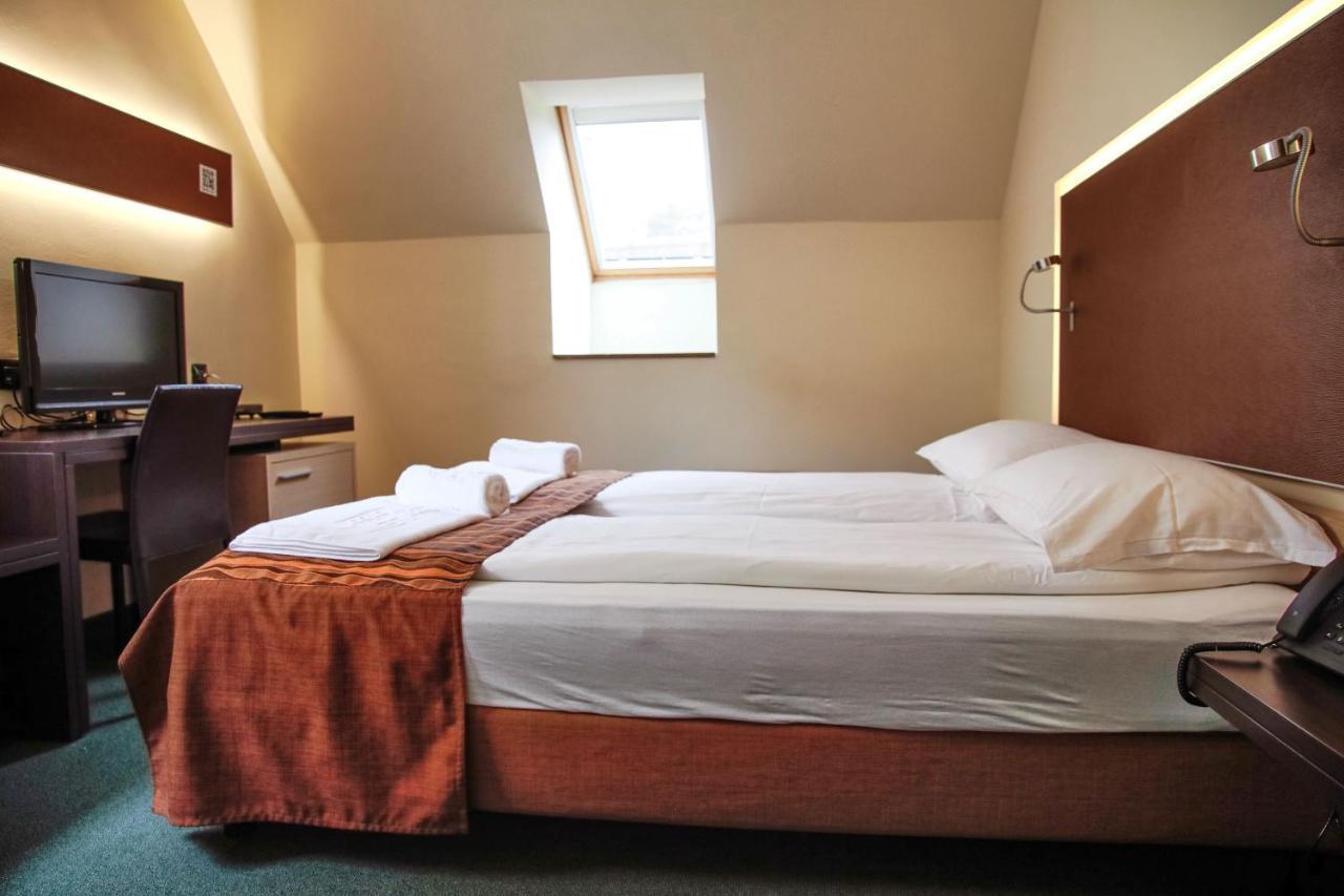 Hotel Lent มาริบอร์ ภายนอก รูปภาพ